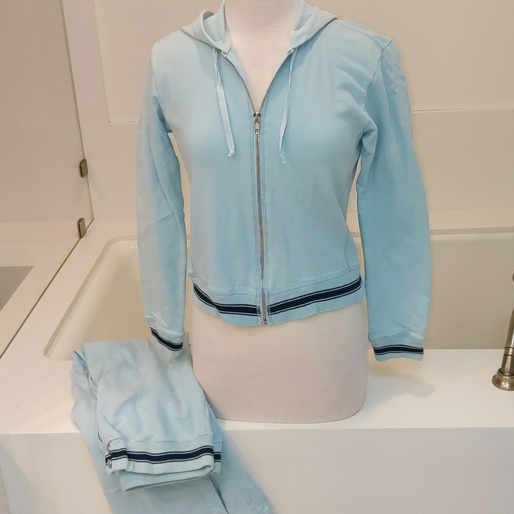 Moda International sweat suit set! Size small